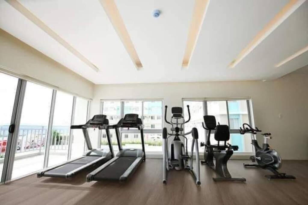 Veronica'S Homestay At Marina Spatial Condo Dumaguete City Exterior photo