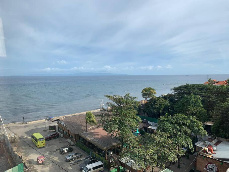 Veronica'S Homestay At Marina Spatial Condo Dumaguete City Exterior photo