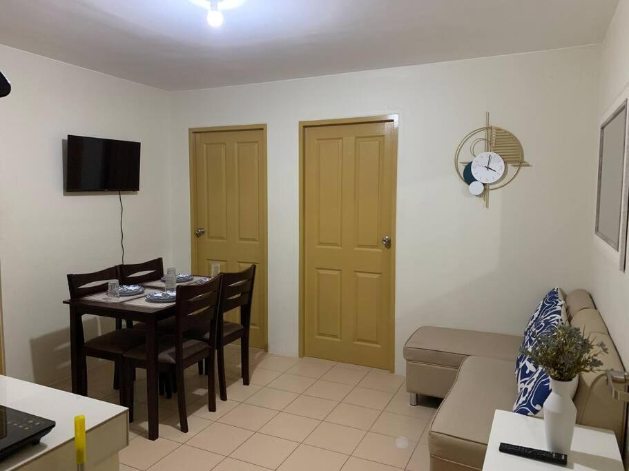 Veronica'S Homestay At Marina Spatial Condo Dumaguete City Exterior photo